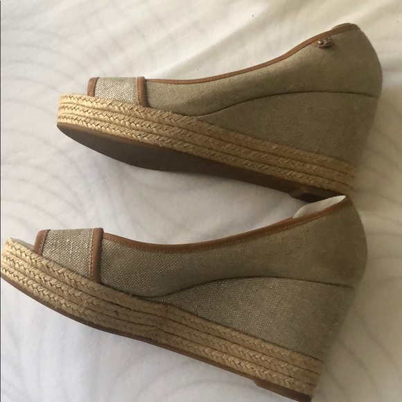 Tory Burch Summer Wedge - Picture 3 of 4